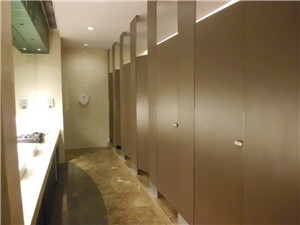 在哪能買到物超所值的衛(wèi)生間隔斷--衛(wèi)生間隔斷公司-福州騰勝辦公家具提供在哪能買到物超所值的衛(wèi)生間隔斷--衛(wèi)生間隔斷公司的相關介紹、產品、服務、圖片、價格辦公家具、辦公家具、衛(wèi)生間隔斷、階梯教室、辦公桌椅、異性沙發(fā)、