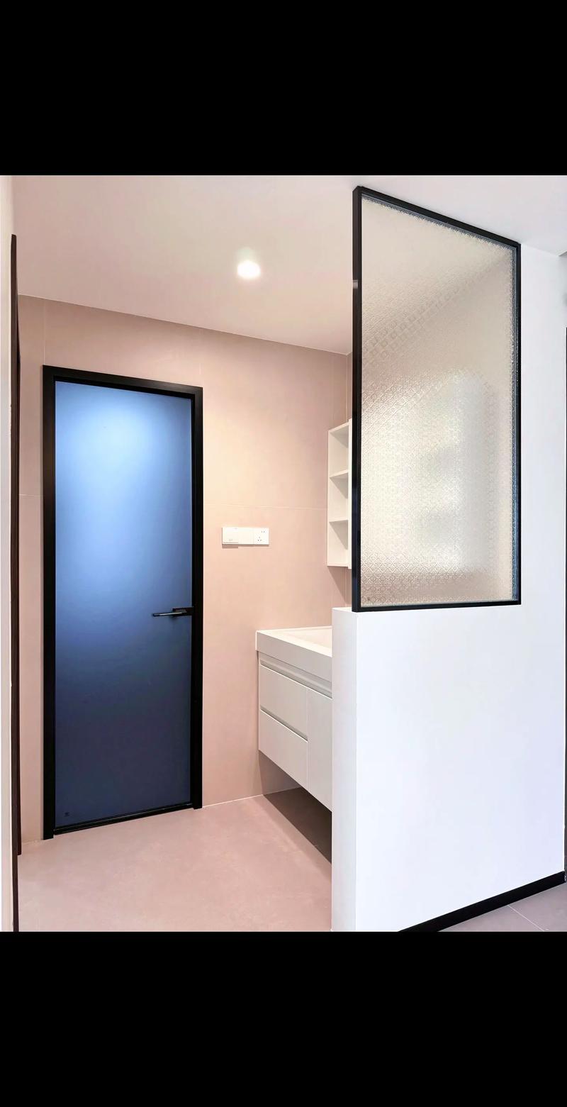 客衛生間半墻設計 美觀、實用與空間感的完美融合